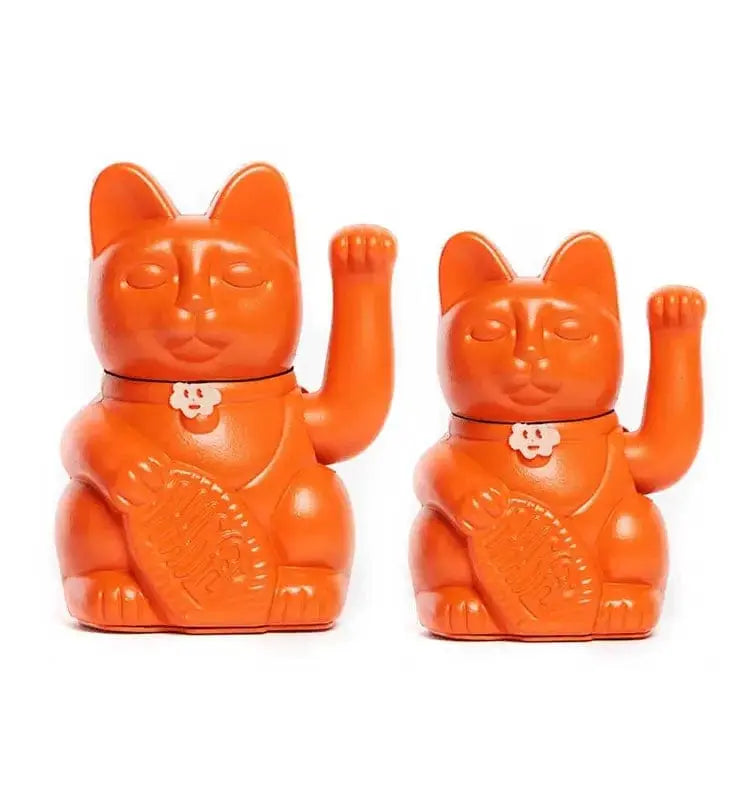 Diminuto Lucky Cat: Waving Figurine Diminuto Cielo Ziya Blue