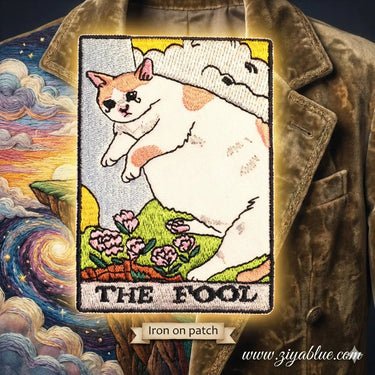 Tarot Patch | The Fool White Cat Embroidered Flair Ziya Blue Ziya Blue